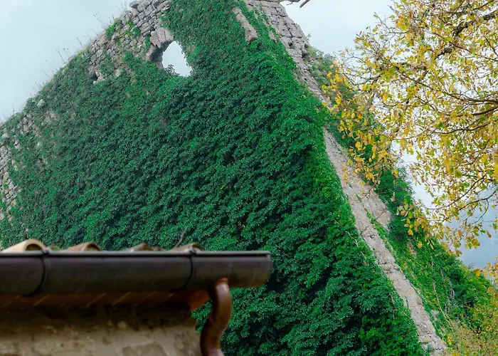 Villa La Corte Di Ranco *